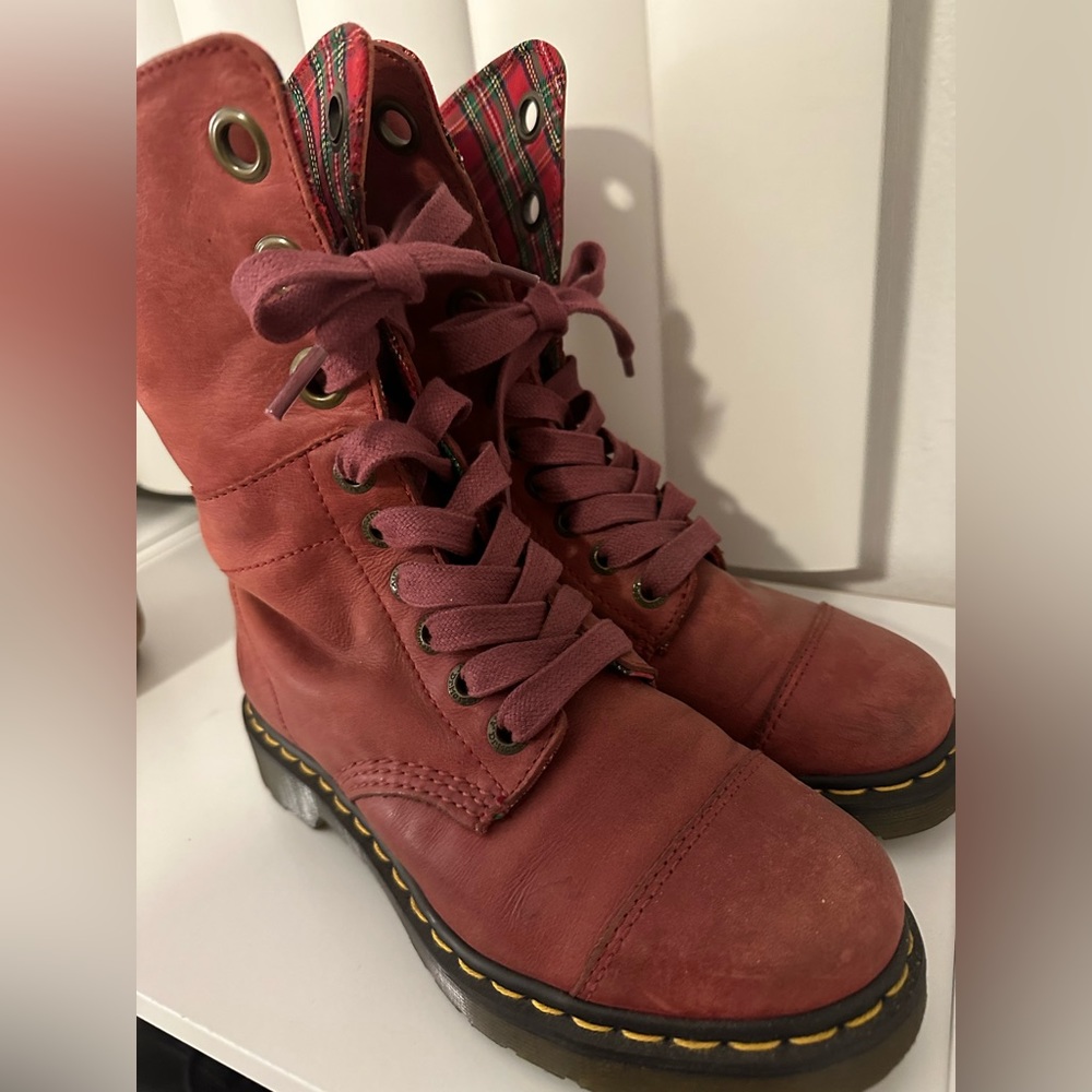 Dr.Martens Rare Pink | Size 6-6.5